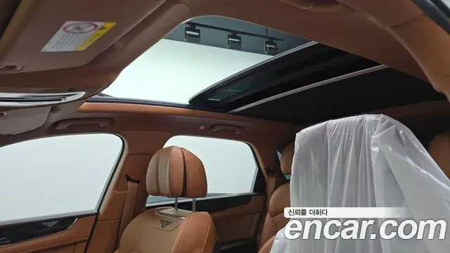Bentley Bentayga 2020 — Photo 2/20