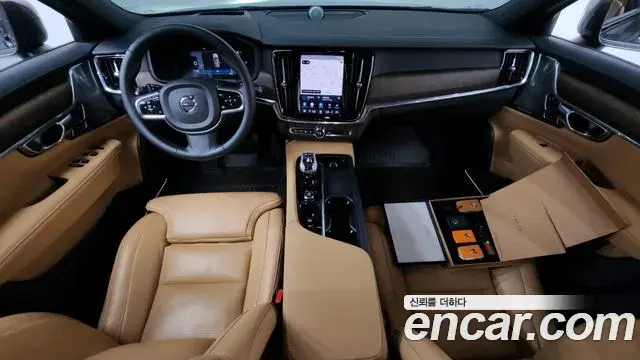 Volvo V90 Cross Country 2023 — Şəkil 29/35