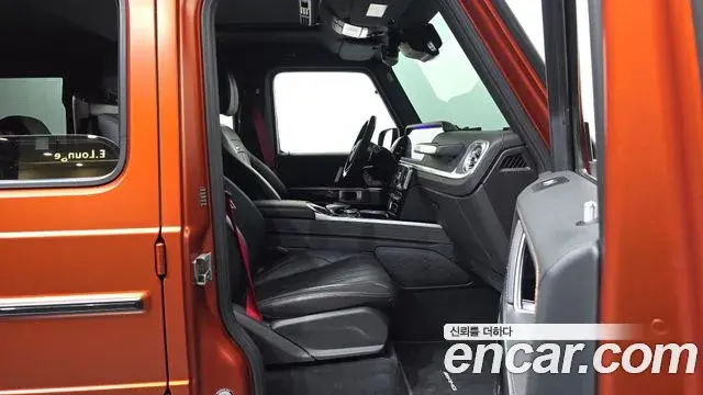 Mercedes-Benz G-Class 2022 — Photo 15/32