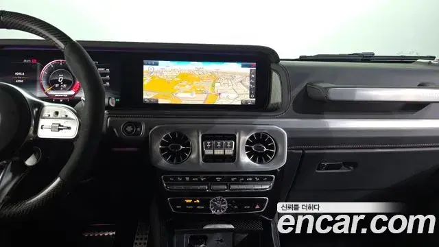 Mercedes-Benz G-Class 2022 — Photo 29/32