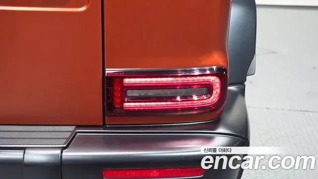 Mercedes-Benz G-Class 2022 — Photo 16/32