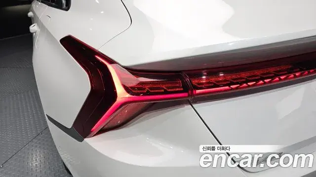 Kia K8 2021 — ფოტო 10/35