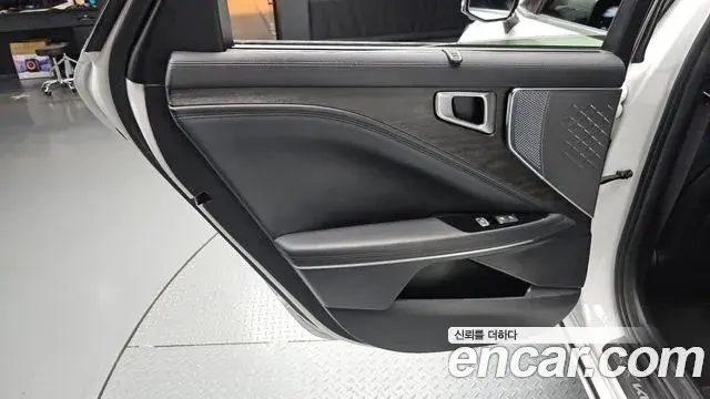 Kia K8 2021 — ფოტო 29/35