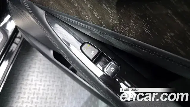 Kia K8 2023 — Şəkil 17/36