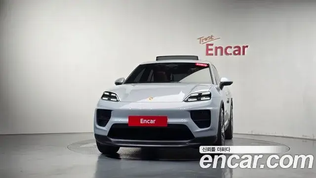 Porsche Macan EV 2025 — Şəkil 24/35