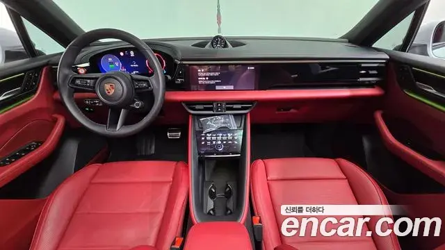 Porsche Macan EV 2025 — Şəkil 27/35
