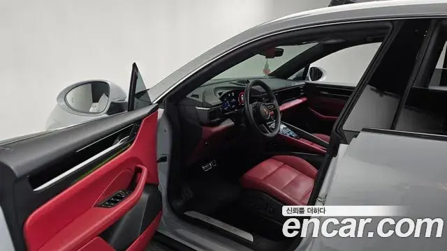 Porsche Macan EV 2025 — Şəkil 5/35