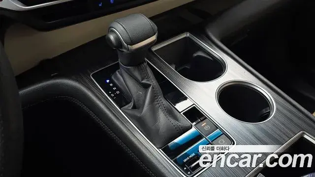 Toyota Sienna 2022 — Şəkil 1/36