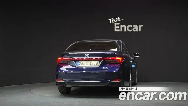 Toyota Avalon 2021 — Photo 4/20