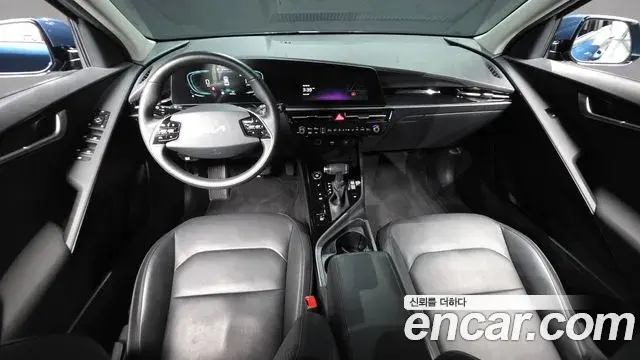 Kia Niro 2023 — Фото 7/20