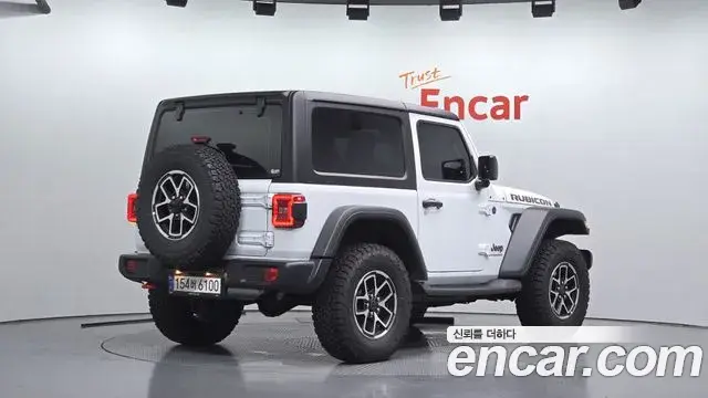Jeep Wrangler 2025 — Фото 2/20