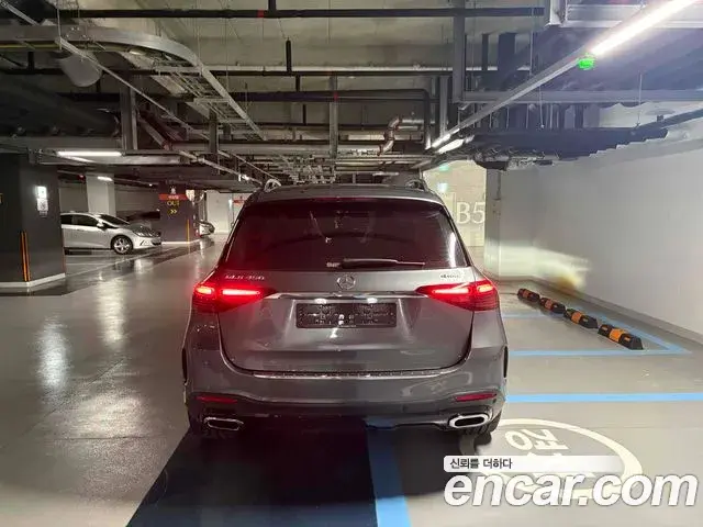 Mercedes-Benz GLE-Class 2026 — Фото 4/10