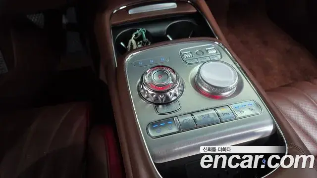 Genesis G90 2022 — Фото 9/20