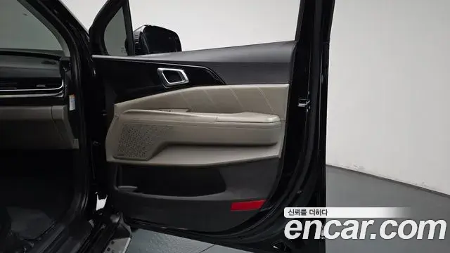 Kia Carnival 2024 — Şəkil 15/50