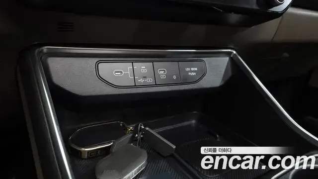 Kia Carnival 2024 — Şəkil 43/50
