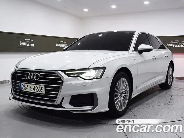 Audi A6 2021 — Фото 1/20