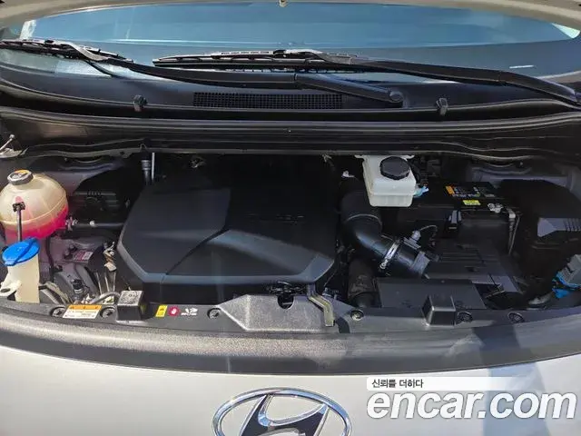 Hyundai Staria 2022 — Фото 6/18