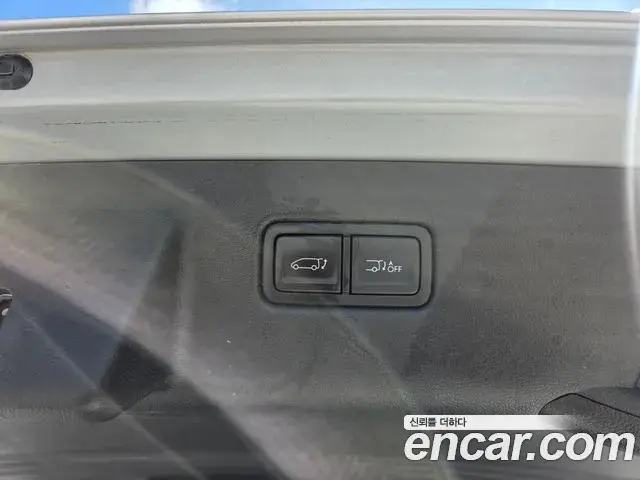Hyundai Staria 2022 — Фото 15/18