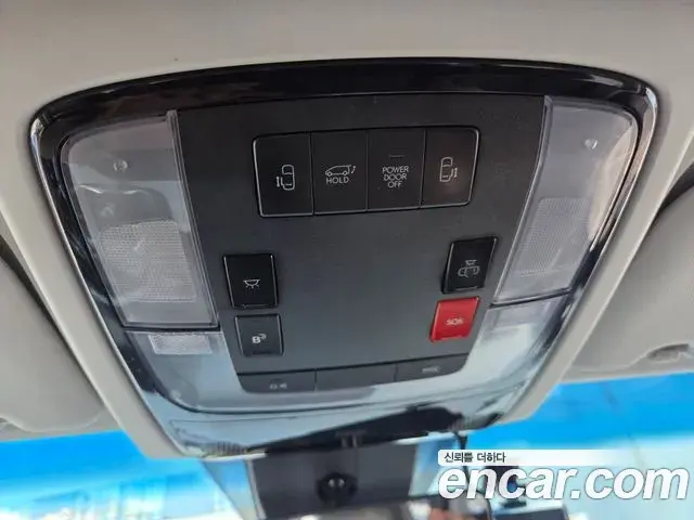 Hyundai Staria 2022 — Фото 16/18
