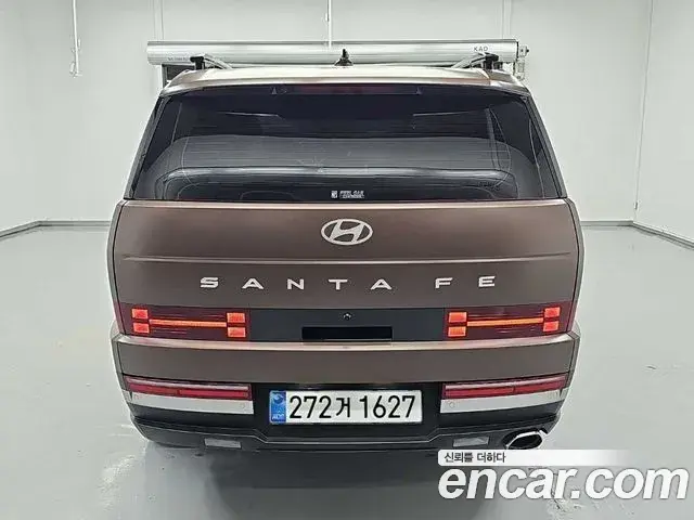 Hyundai Santa Fe 2025 — Фото 2/18