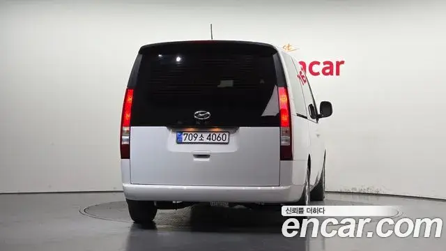 Hyundai Staria 2022 — Photo 4/20