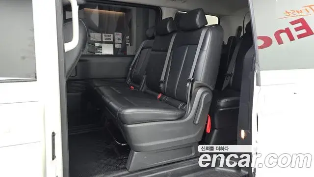 Hyundai Staria 2022 — Photo 11/20