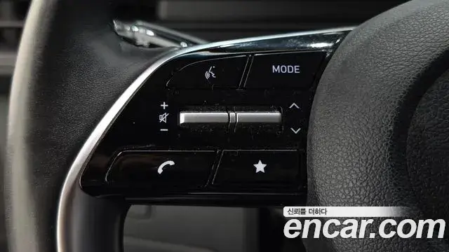 Hyundai Staria 2022 — Photo 18/20
