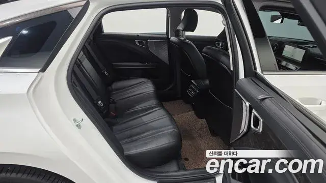 Kia K8 2022 — Photo 12/20