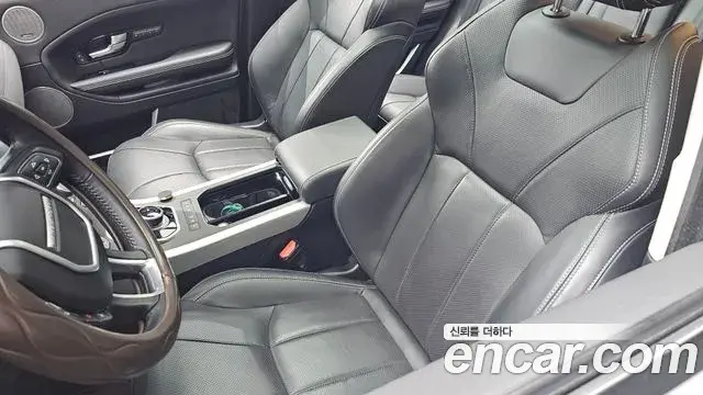 Land Rover Range Rover Evoque 2018 — Photo 27/34