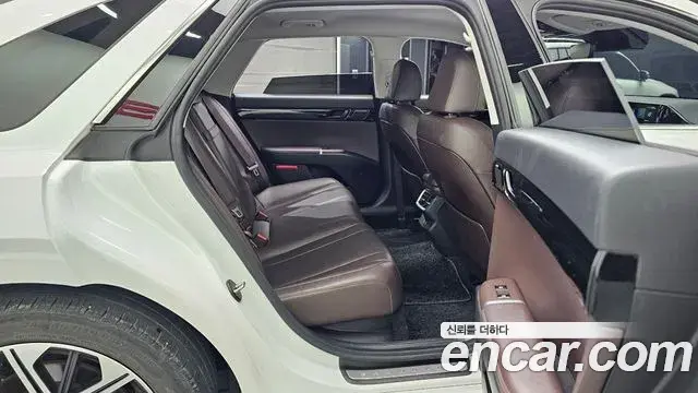Hyundai Grandeur 2023 — Фото 12/20