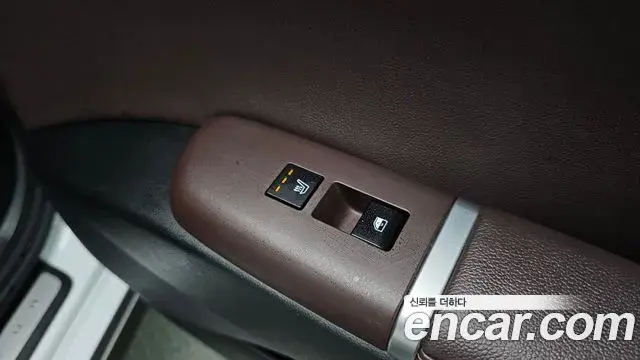 Hyundai Grandeur 2023 — Фото 19/20