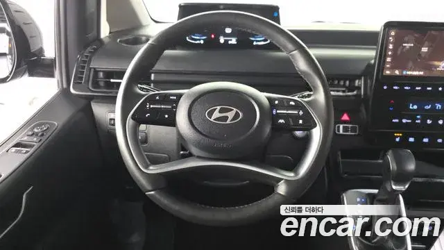 Hyundai Staria 2025 — Фото 14/20