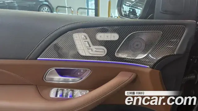 Mercedes-Benz GLE-Class 2025 — Фото 15/20