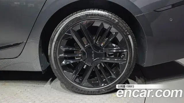 Kia K8 2025 — ფოტო 38/38