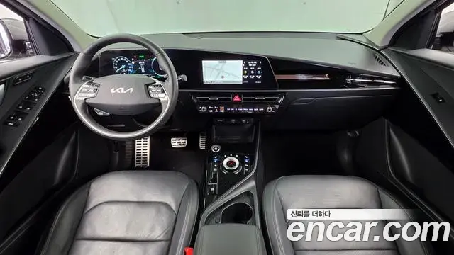Kia Niro 2023 — Фото 7/20