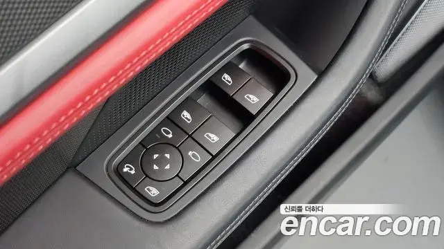 Porsche Taycan 2024 — Şəkil 26/37