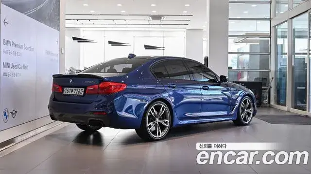 BMW 5 Series 2019 — Фото 2/20