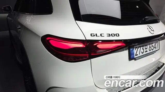 Mercedes-Benz GLC-Class 2025 — Photo 5/41