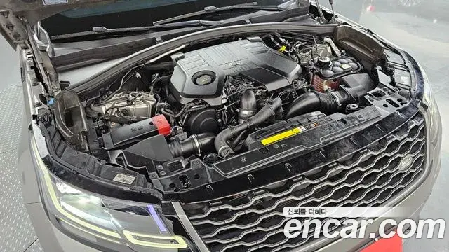 Land Rover Range Rover Velar 2018 — Фото 5/20