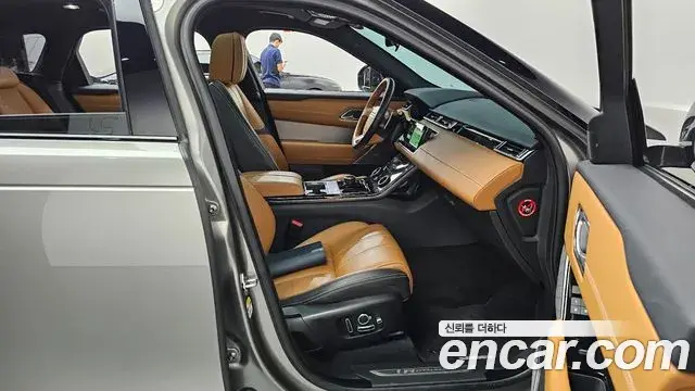 Land Rover Range Rover Velar 2018 — Şəkil 27/39