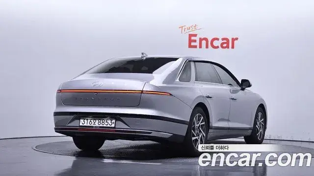 Hyundai Grandeur 2023 — Фото 2/20