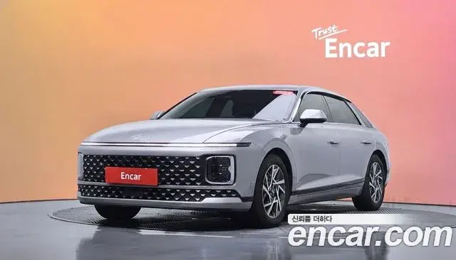 Hyundai Grandeur 2023 — Фото 1/20