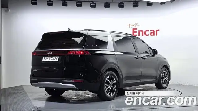 Kia Carnival 2022 — Photo 2/20