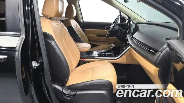 Kia Carnival 2022 — Photo 11/20