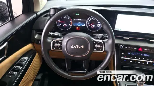 Kia Carnival 2022 — Photo 13/20