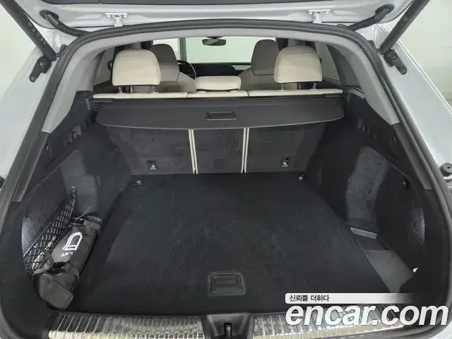 Audi Q5 2025 — Фото 17/18