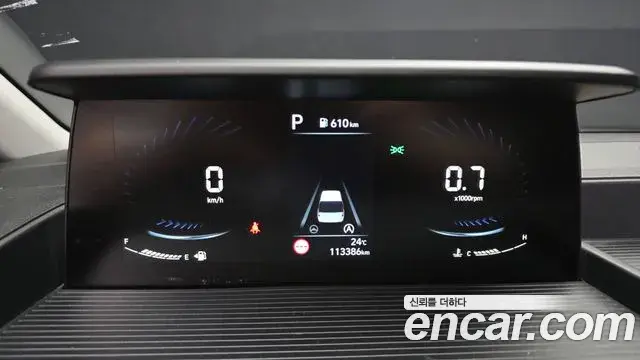 Hyundai Staria 2022 — Фото 6/20