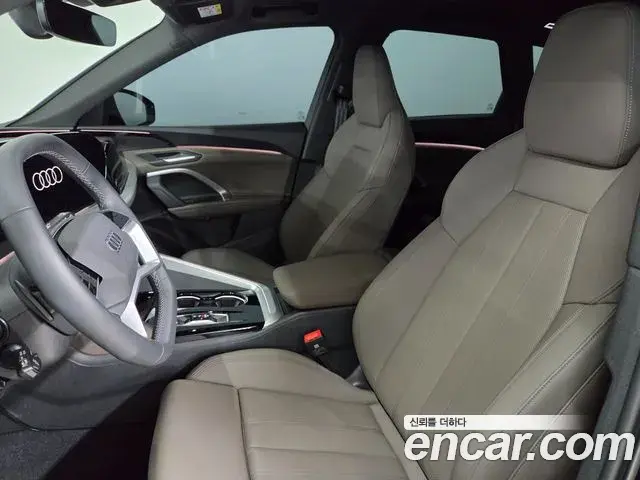Audi Q5 2025 — Фото 15/18