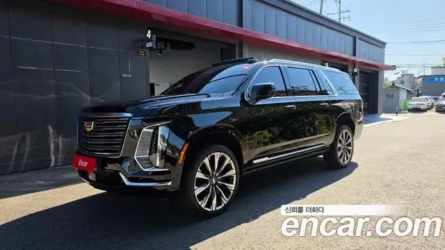 Cadillac Escalade 2026 — Фото 1/20