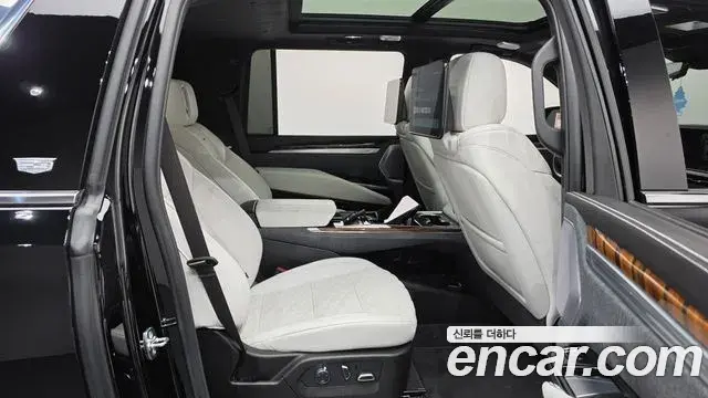 Cadillac Escalade 2026 — Фото 12/20